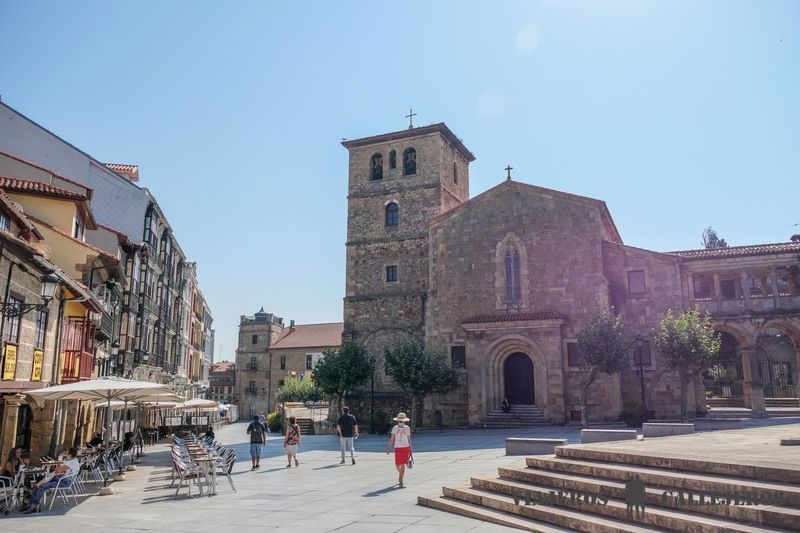 Plaza Dominguez Álvarez Acebal