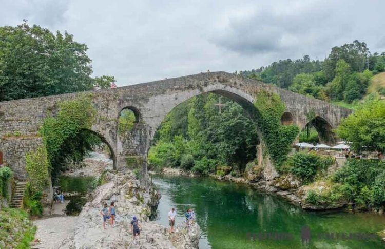 Cangas de Onís, otro de los lugares que no pueden faltar en la guía de Asturias