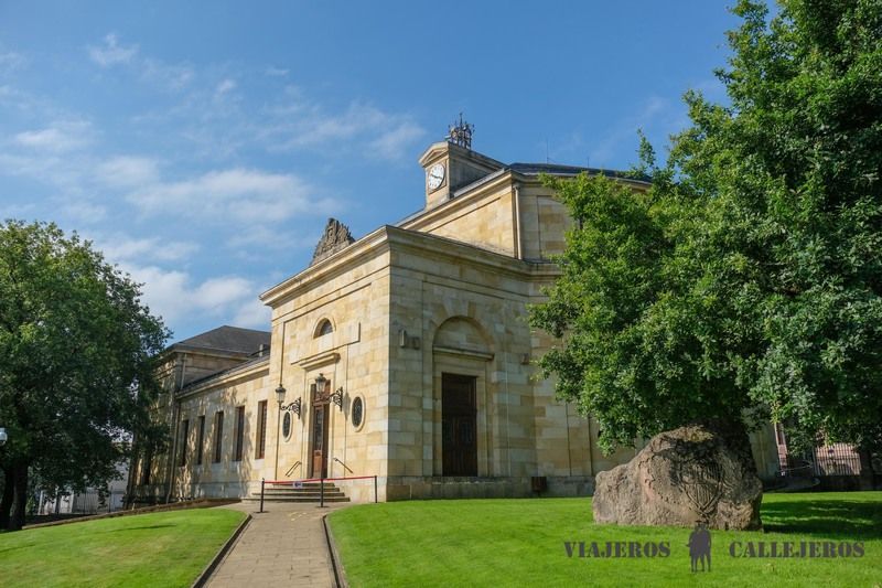 Casa de Juntas, uno de los lugares que ver en Gernika
