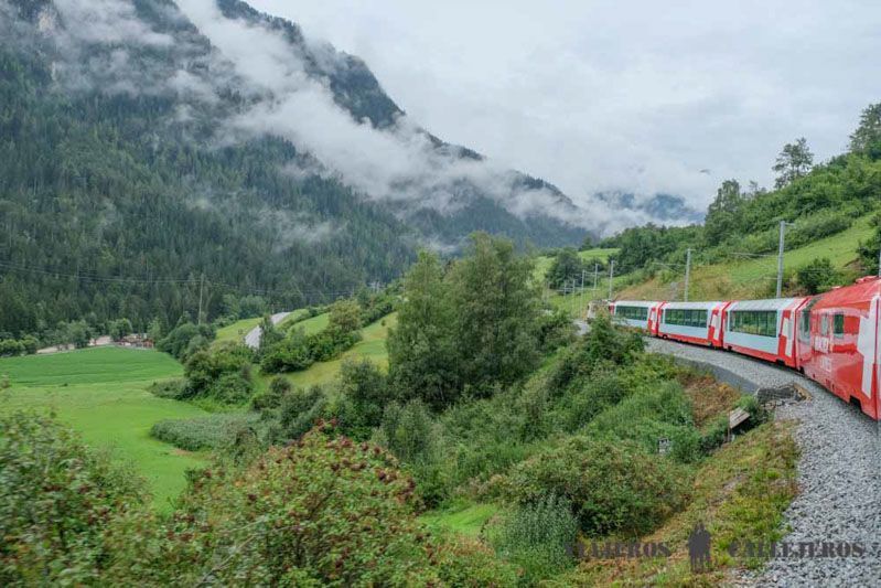 Glacier Express, otro de los trenes panorámicos por Suiza