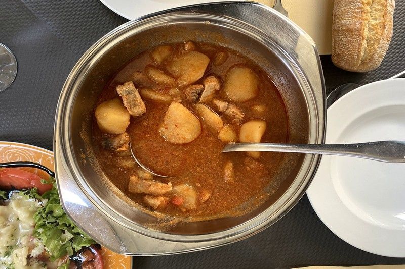 Marmitako, un plato que no puedes perderte en un viaje a Cantabria
