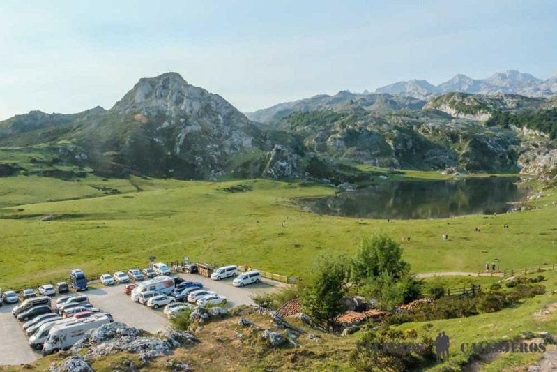 Parking en los Lagos de Covadonga