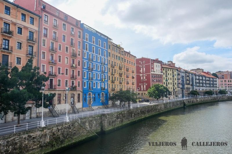 Paseo por la Ría, una de las cosas que hacer en Bilbao