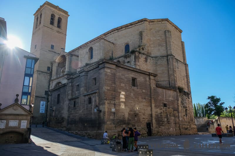 Llegar a la Plaza de Santiago, otra de las cosas que hacer en Logroño