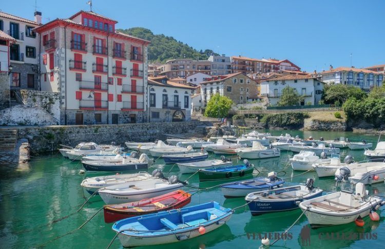 Mundaka, uno de los lugares que incluimos en la guía del País Vasco