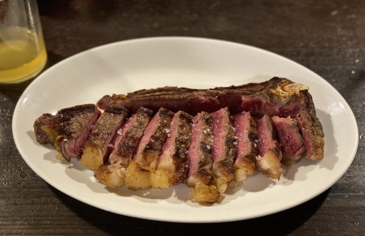 Sidrería Auzmendi Sagardotegia, uno de los restaurantes donde comer en Pamplona más recomendados