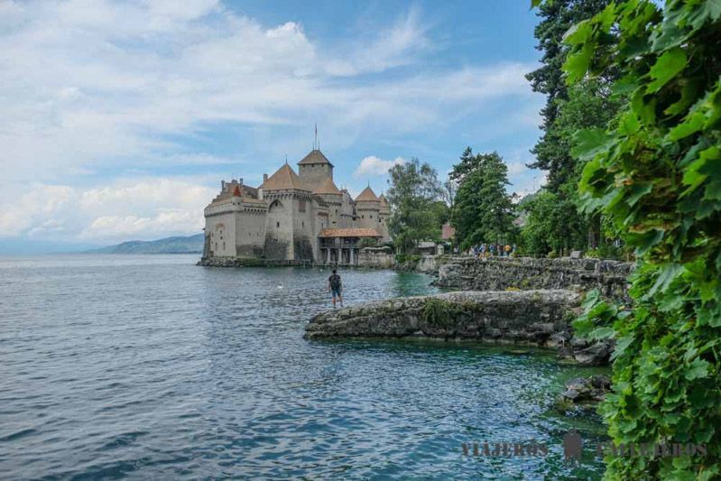 Castillo de Chillon, otro de los lugares que visitar en la ruta por Suiza en trenes panorámicos