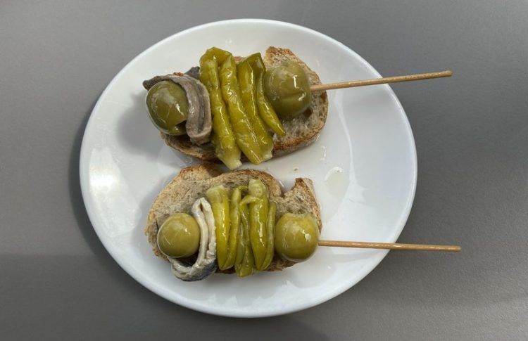 Gildas, uno de los platos que probar en los restaurantes en Zarautz
