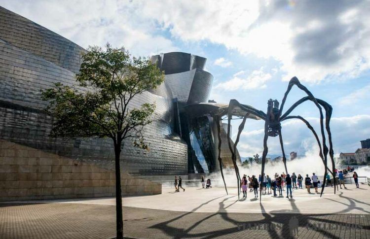 Bilbao, una de las ciudades que no pueden faltar en la guía del País Vasco