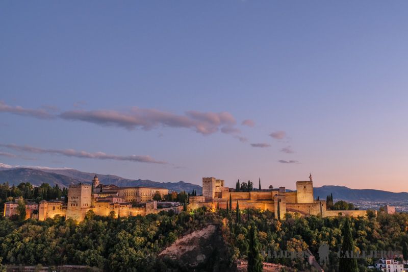 La Alhambra de Granada, una de las maravillas del mundo más espectaculares