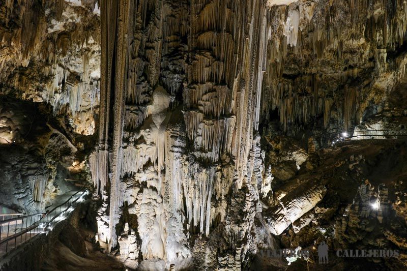 Formación en la cueva