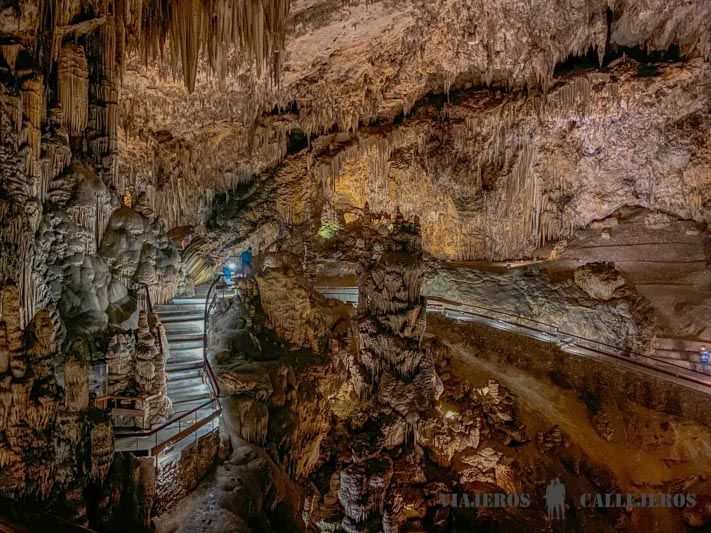 Sala de la Cueva de Nerja