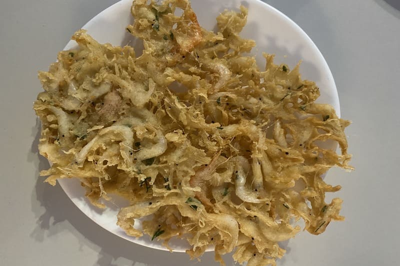 Tortillitas de camarones en Casa Balbino, uno de los restaurantes donde comer en Sanlúcar de Barrameda