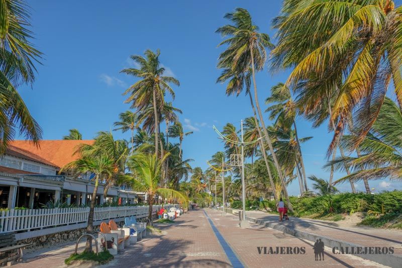 Avenida Colombia, uno de los lugares que ver en San Andrés