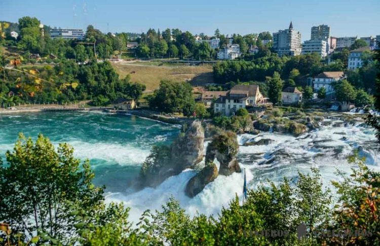 Visitar las cataratas del Rin, uno de los imprescindibles en Suiza