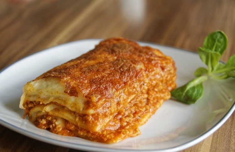 Lasaña, uno de los platos que debes probar en los restaurantes en Turín