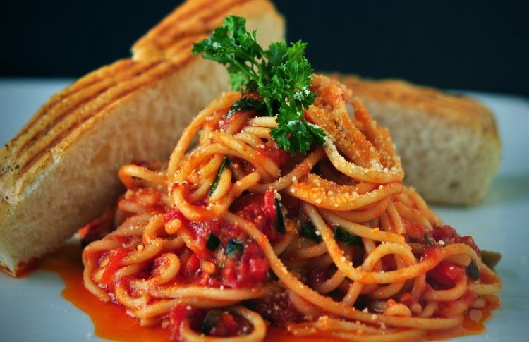 Pasta, uno de los platos que tienes que probar en los restaurantes en Bérgamo