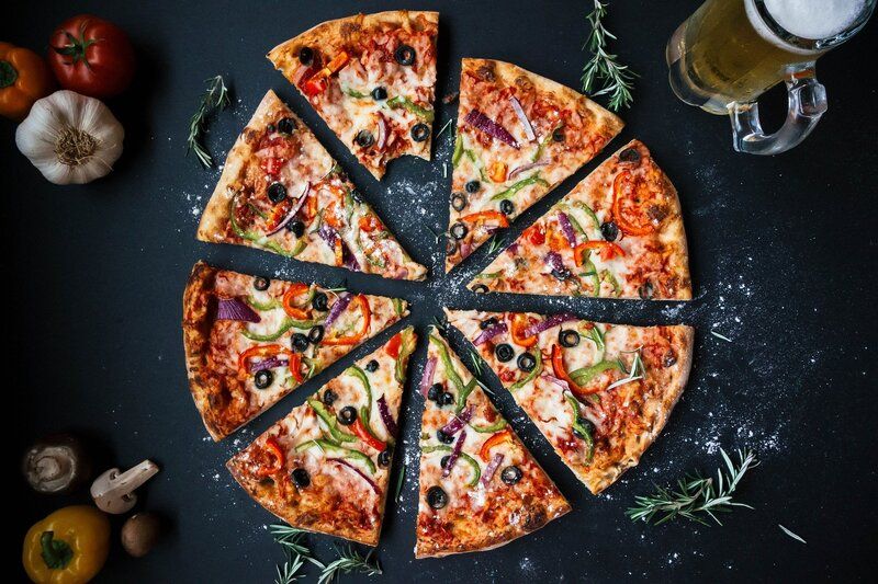Pizza, uno de los platos que debes probar en los restaurantes en Pisa