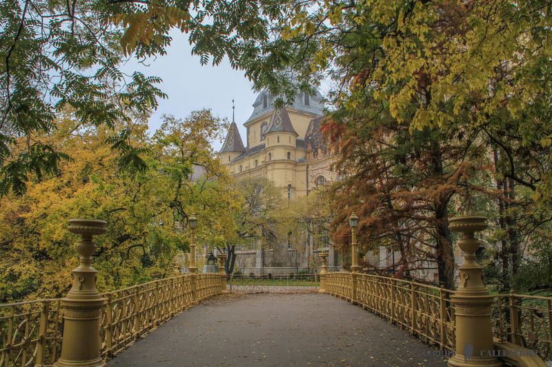 Pasear por el Parque de la Ciudad, una de las mejores cosas que hacer en Budapest