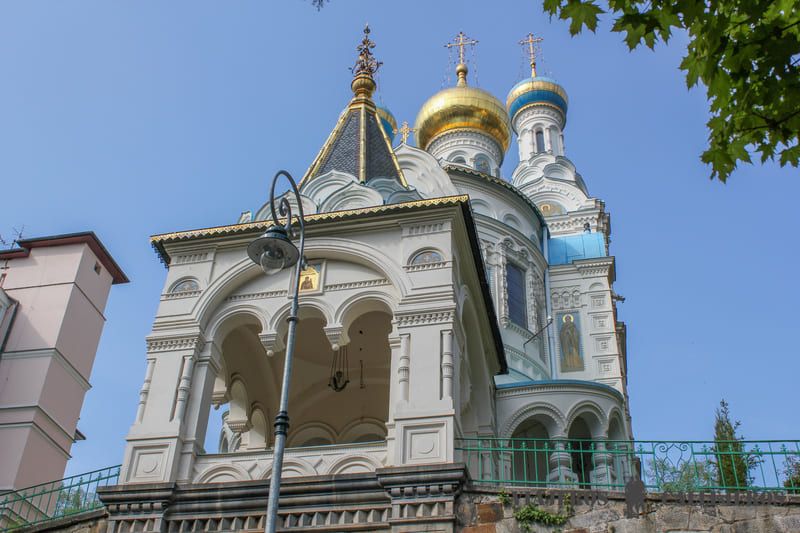 Iglesia de San Pedro y San Pablo, uno de los lugares que ver en Karlovy Vary