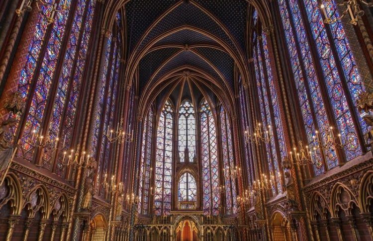 Visitar la Sainte-Chapelle, uno de los lugares más impresionantes de París