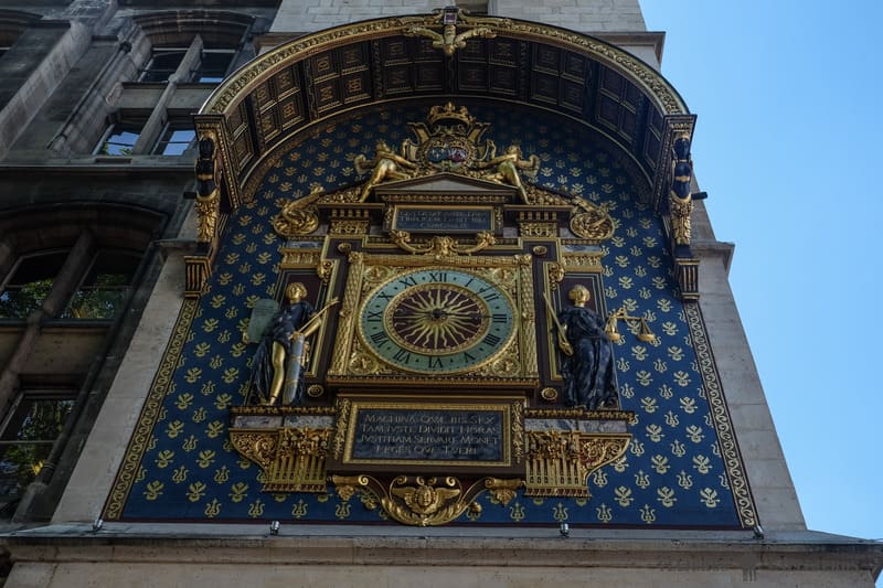 Primer reloj público de París
