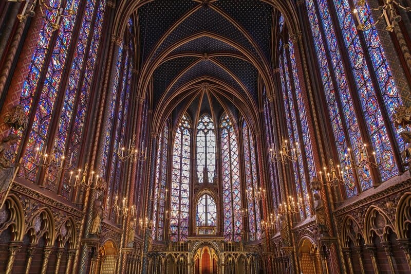 Visitar la Sainte-Chapelle, uno de los lugares más impresionantes de París