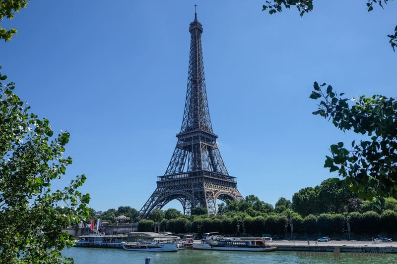 Visitar la Torre Eiffel en París