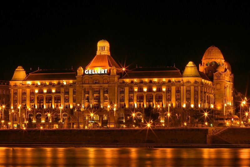 Balneario Gellért o Balneario Széchenyi