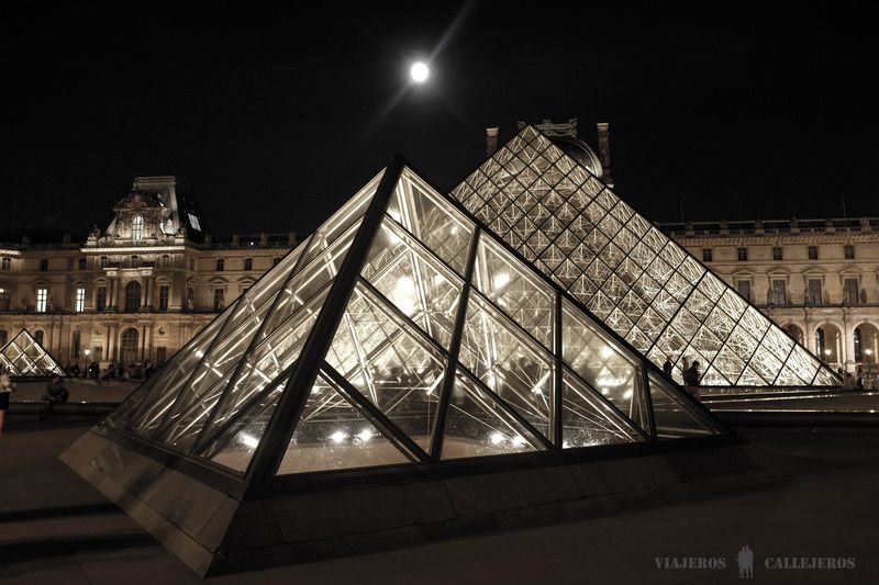 Museo del Louvre, una de las atracciones incluidas en el Paris Pass