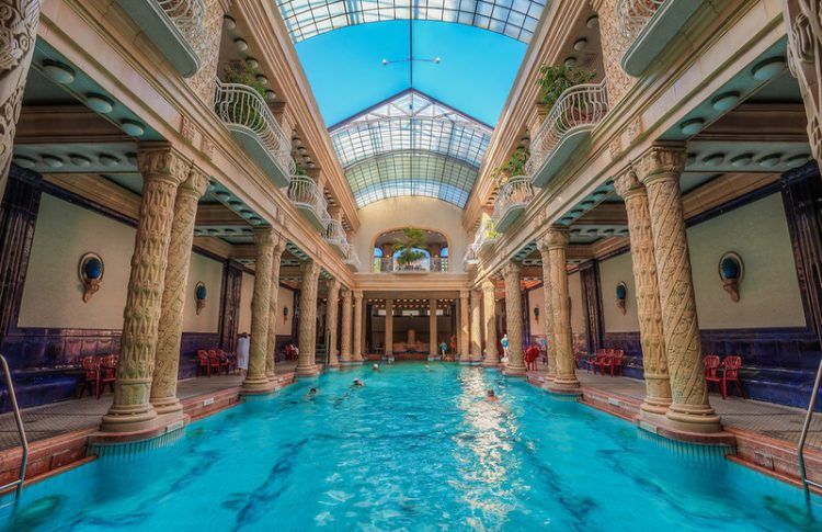 Relajarte en el Balneario Gellért, una experiencia única en la ciudad