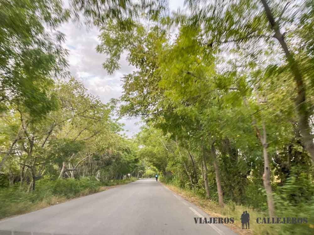 Carretera para ir del Desierto de la Tatacoa a Neiva