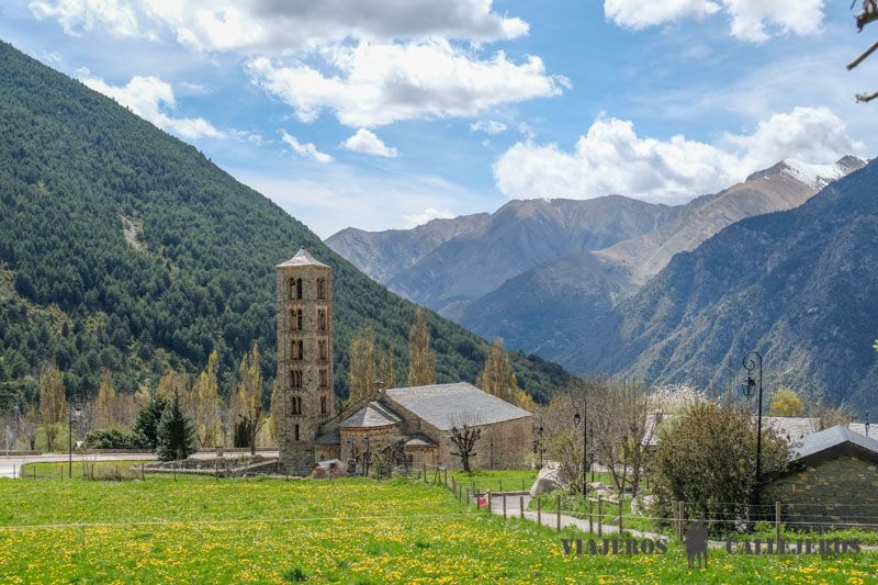 Entradas a las iglesias románicas de la Vall de Boí
