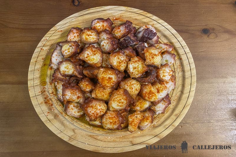 Pulpo á feira en Pulpería A Garnacha