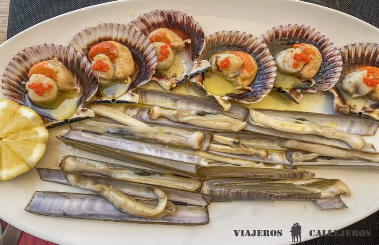 Navajas y zamburiñas, dos productos que deberías probar en los restaurantes de A Coruña
