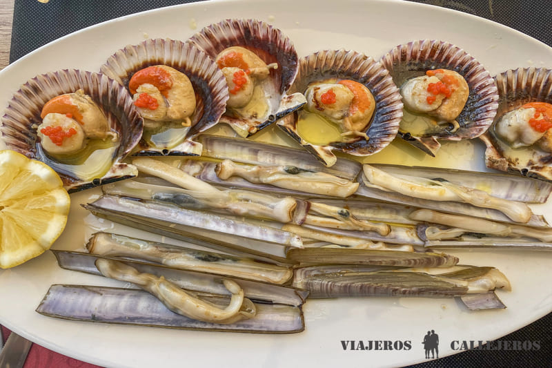 Navajas y zamburiñas, dos productos que deberías probar en los restaurantes de A Coruña
