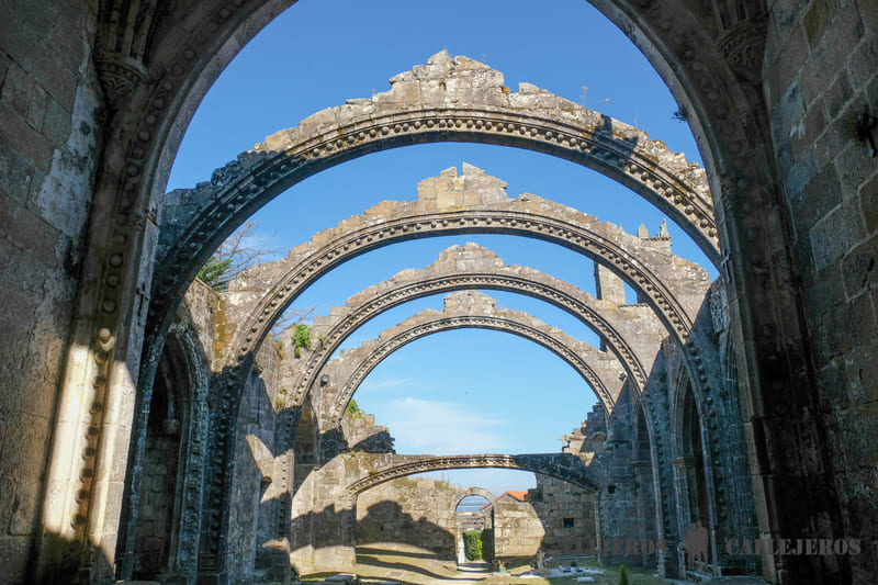 Ruinas de Santa Maria Dozo, que ver en Cambados